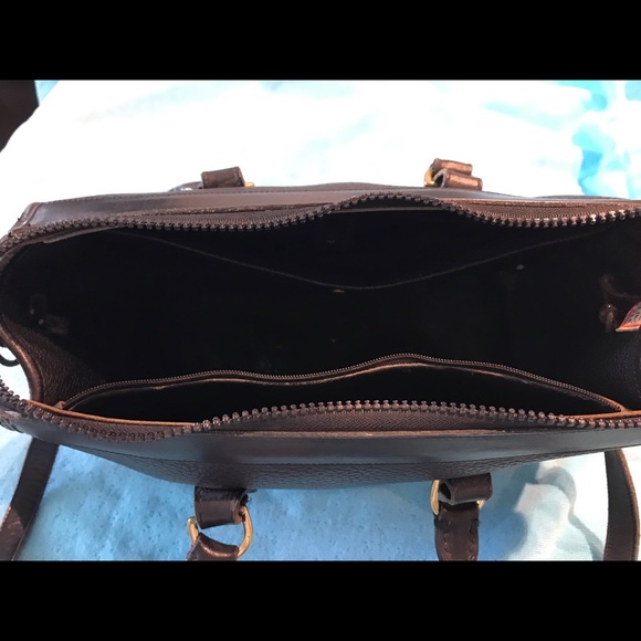Classic Dooney Purse - Picture 4 of 11